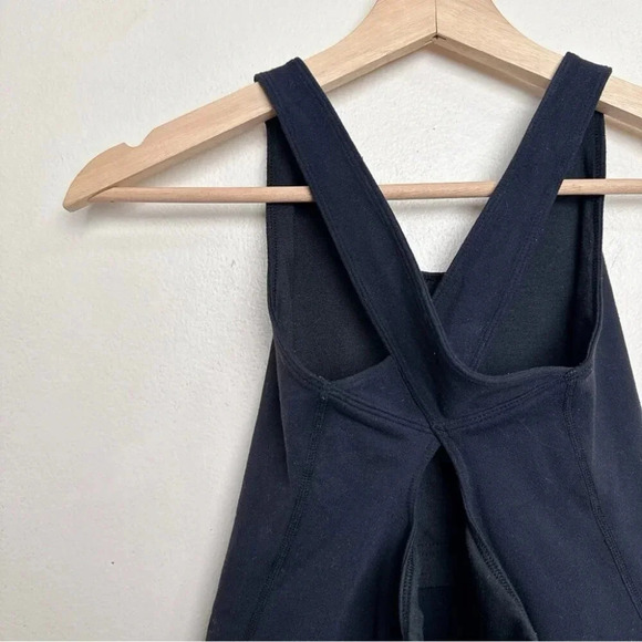 Lululemon Womens 6 Cross Back Cropped Tank In Black - Picture 7 of 10